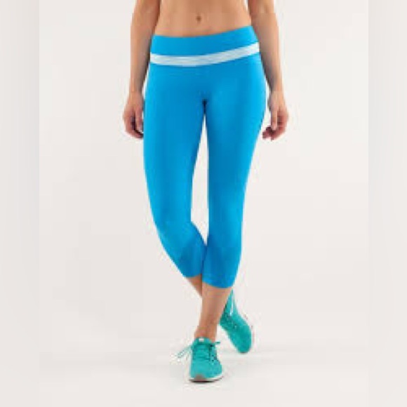 Lululemon Run Inspire Women's Blue Athletic Capri Leggings Size Medium - Picture 1 of 10